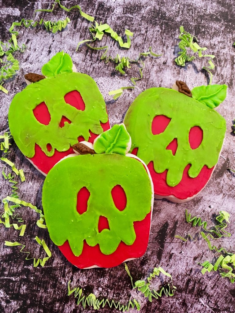 Poison Apple Cookies – 13 Days of Halloween Cookie Decorating