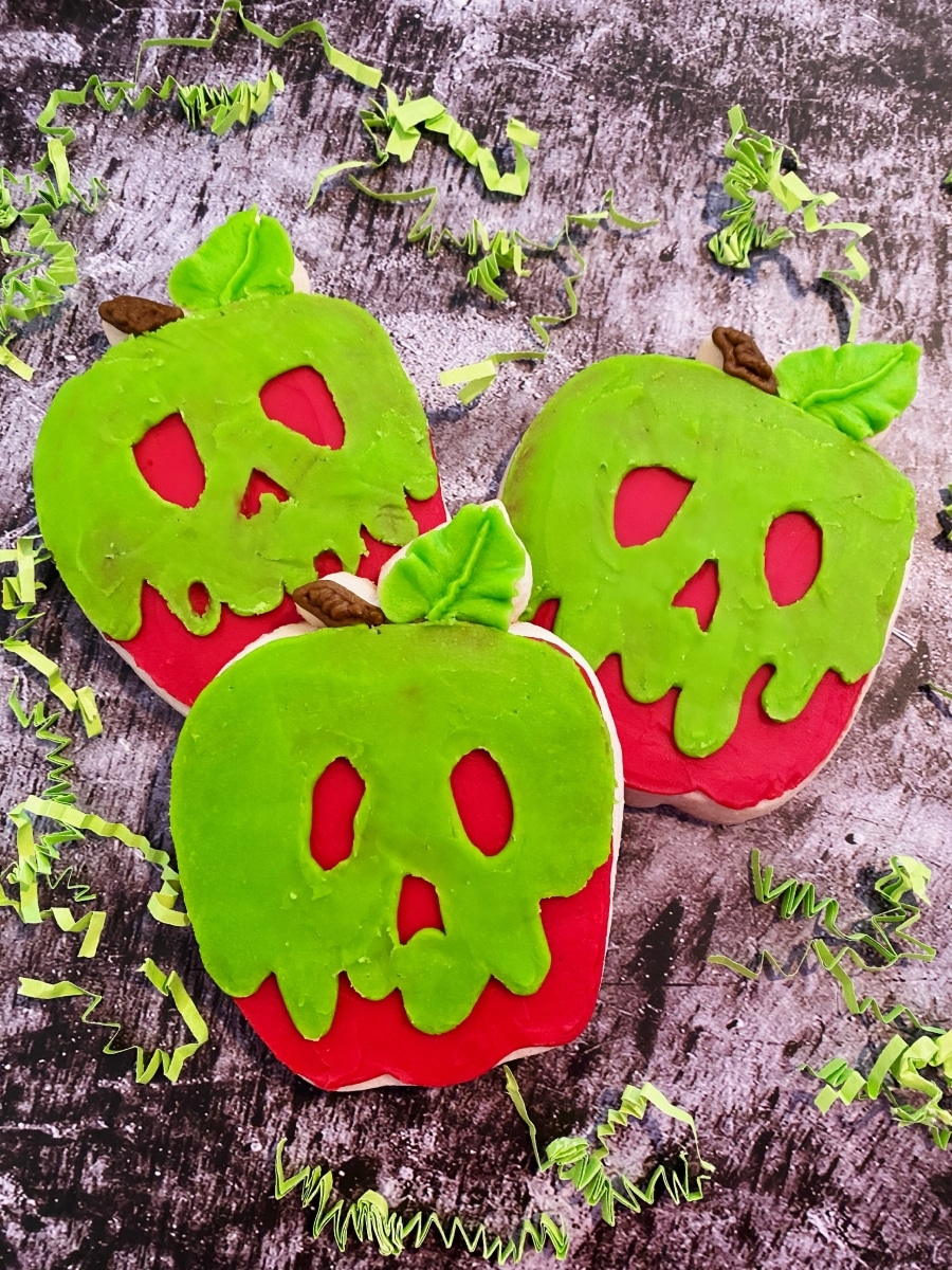 how to decorate poison apple cookies for a Halloween party