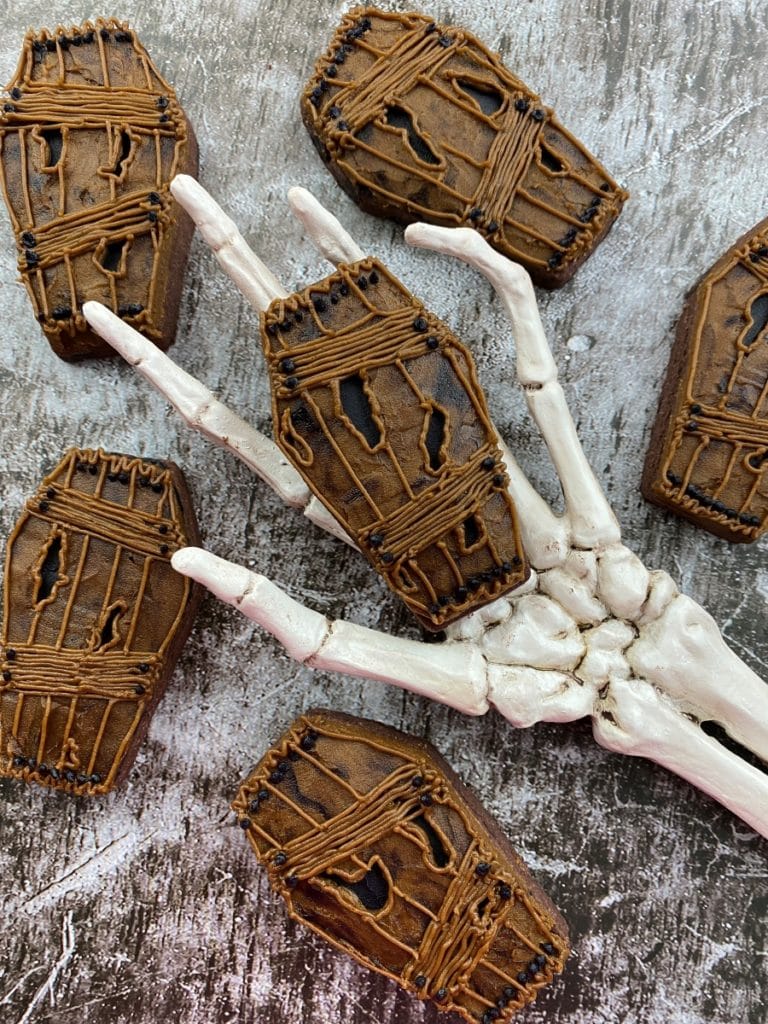 How to Make Decorated Coffin Cookies – 13 Days of Halloween
