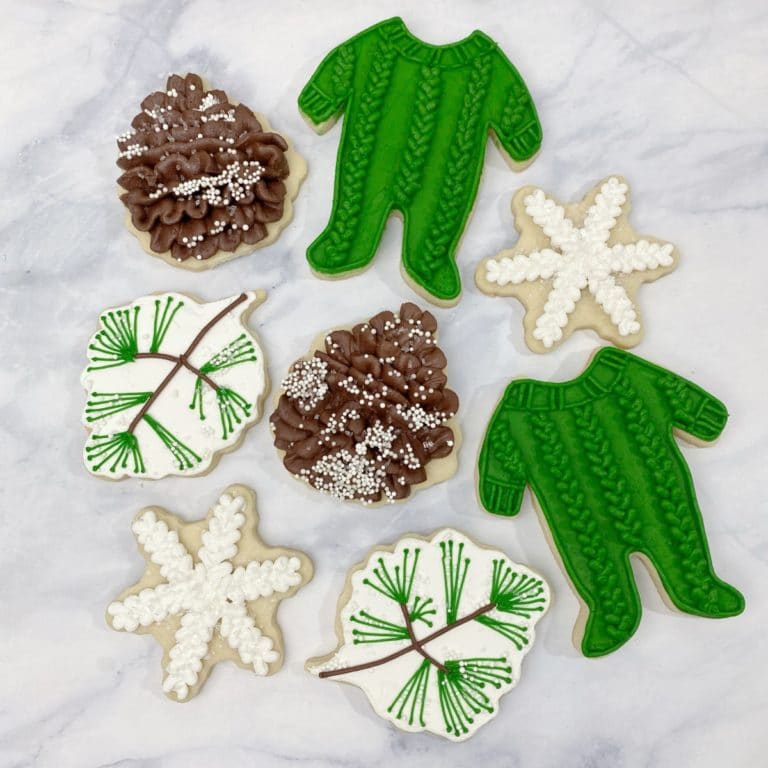Winter Baby Shower – Cute Cable Knit & Buttercream Pine Cone Cookies