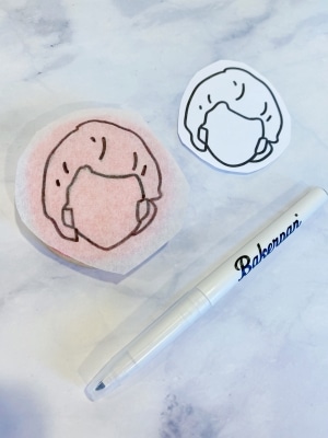 How to Draw on Buttercream with an Edible Marker Transfer Stencil