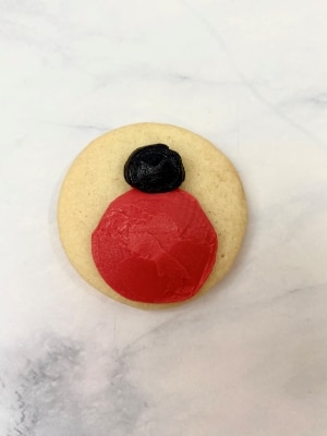 ladybug cookie with body and head
