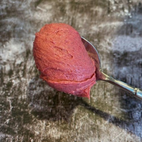 How to Make Burgundy Buttercream Without Food Coloring
